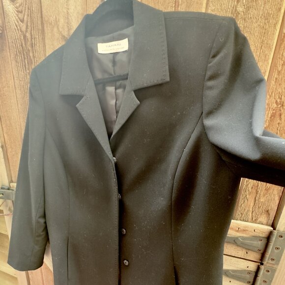 TAHARI Arthur S. Levine black hidden snap coat (12/14) - Picture 9 of 14